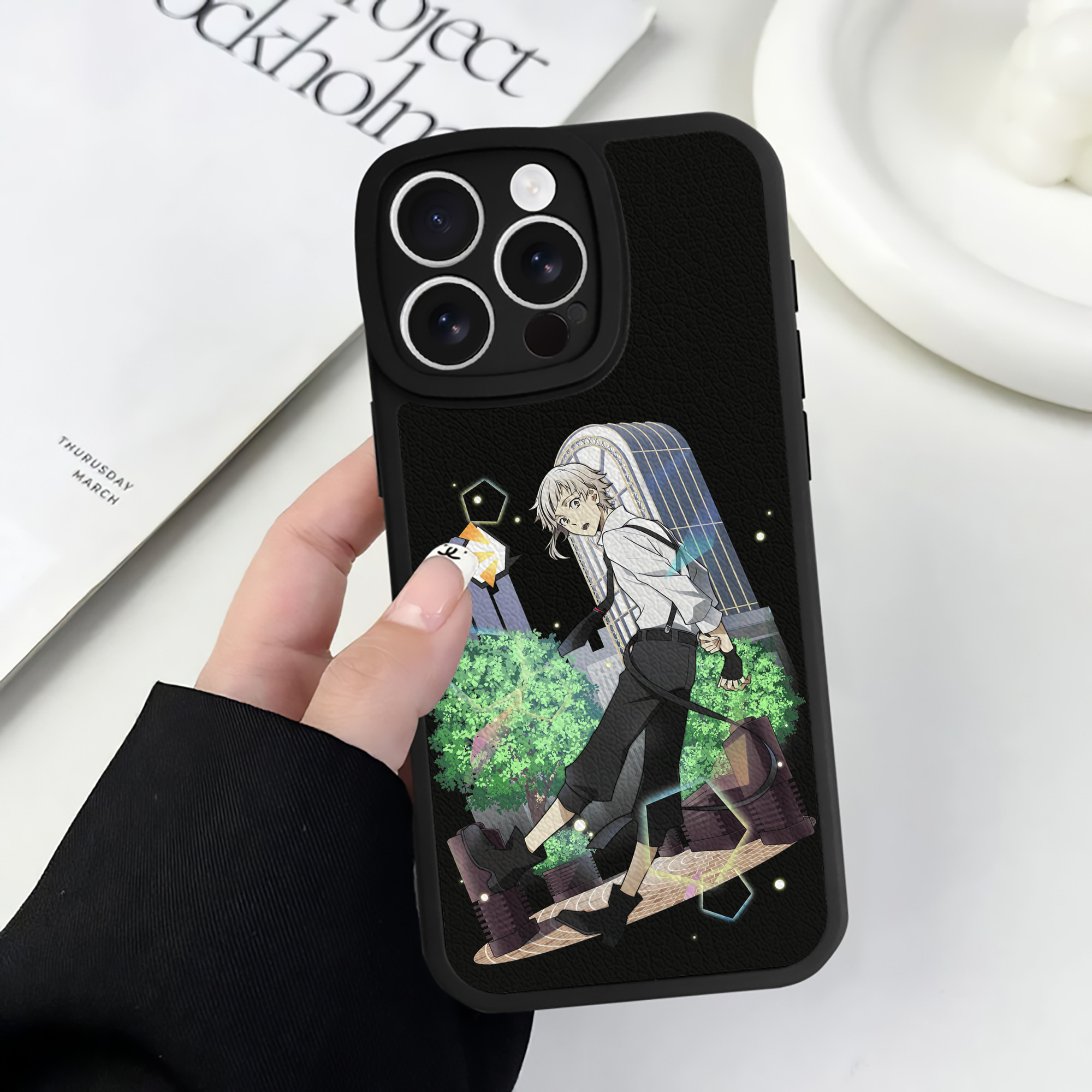 （画像用） 文豪ストレイドッグス Bungo Stray Dogs 【iPhone 16シリーズ対応】シリコンスマホケース（レザー調） 材質：シリコン